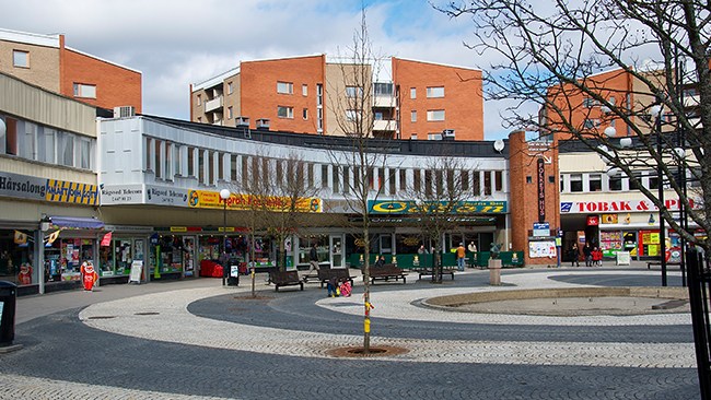 Rågsvedsbor hyllar lag om vistelseförbud